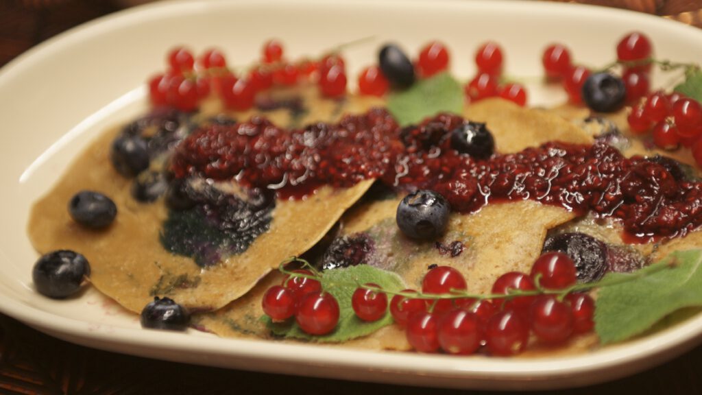 Alkaline vegan blueberry pancakes 1